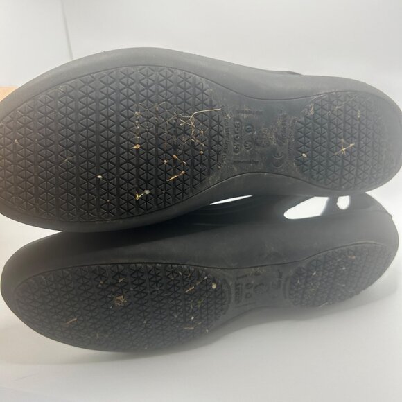 Crocs Black Flats Size W9 Lightweight Slip-On Rubber Shoes - Picture 4 of 7